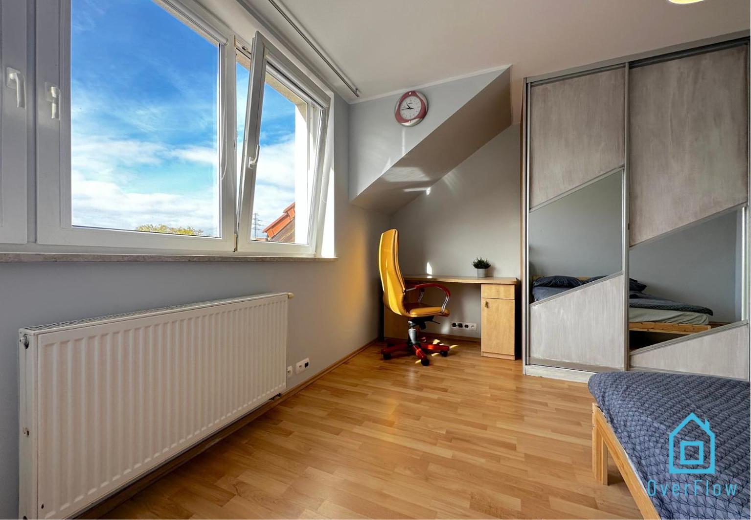 Rum i privatbostad Zigzag - Charming Place, 15 Minutes To Old Town & 5 Minutes To Seaside *